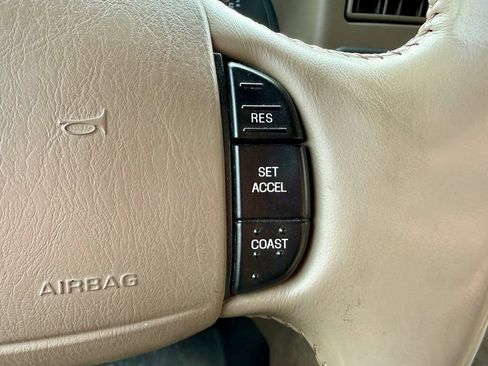 Used 2002 Ford F250 Lariat image 18