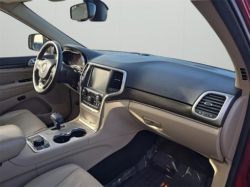 Used 2014 Jeep Grand Cherokee Limited w/ Luxury Group II image 20