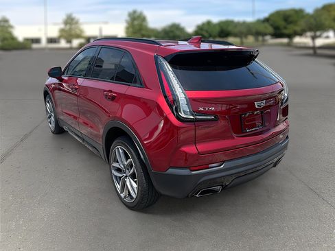 Used 2020 Cadillac XT4 Sport w/ Driver Awareness Package FWD image 5