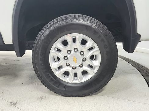 Used 2023 Chevrolet Silverado 2500 LT w/ Convenience Package AWD/4WD image 47