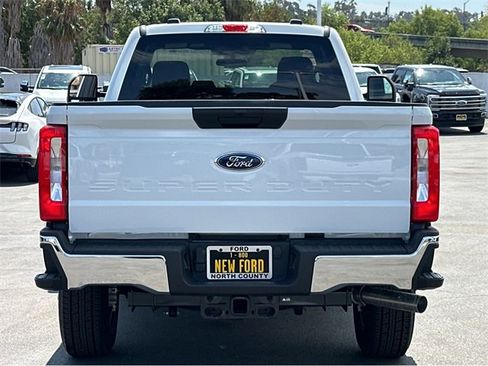 New 2025 Ford F250 XLT image 5