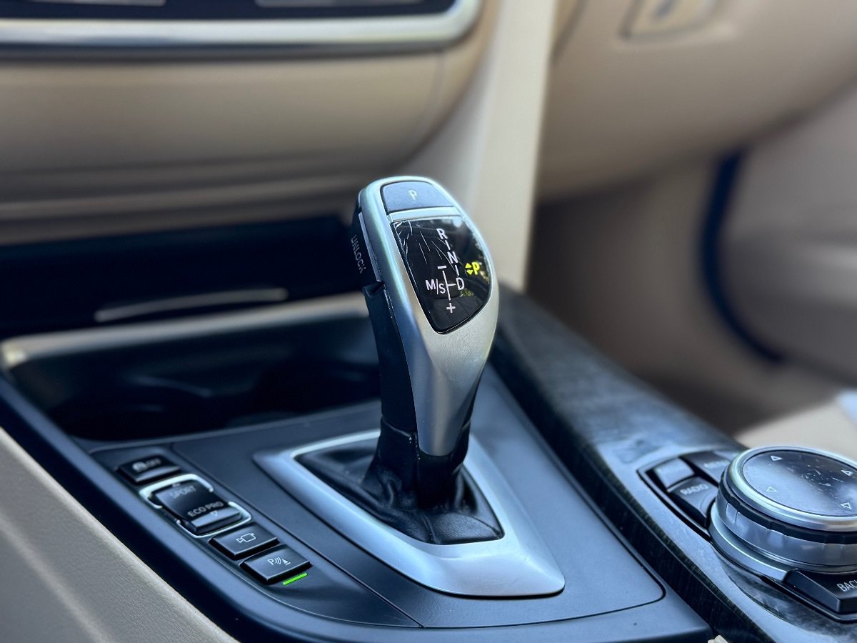 Used 2014 BMW 328i xDrive Wagon AWD/4WD image 30