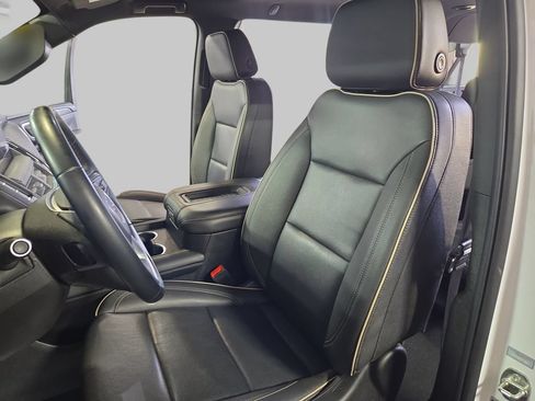 Used 2023 GMC Yukon XL SLT AWD/4WD image 19