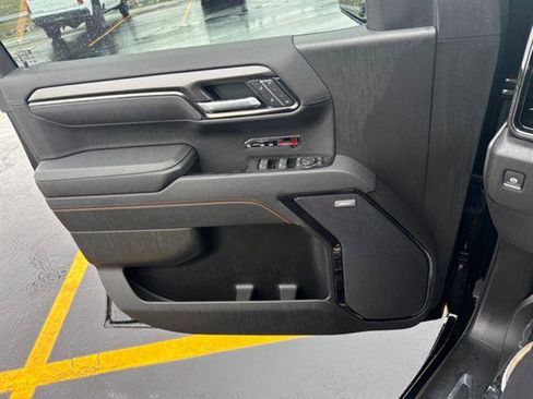 Certified 2025 GMC Sierra 1500 AT4 w/ AT4 Premium Package image 10