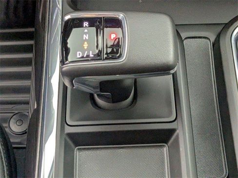 Certified 2022 Chevrolet Silverado 1500 LTZ w/ Technology Package image 18