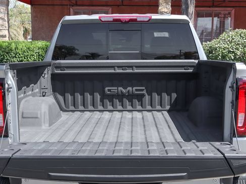 Used 2026 GMC Sierra 1500 AT4 w/ AT4 Premium Package AWD/4WD image 8