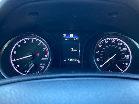 Used 2021 Toyota Camry SE image 14