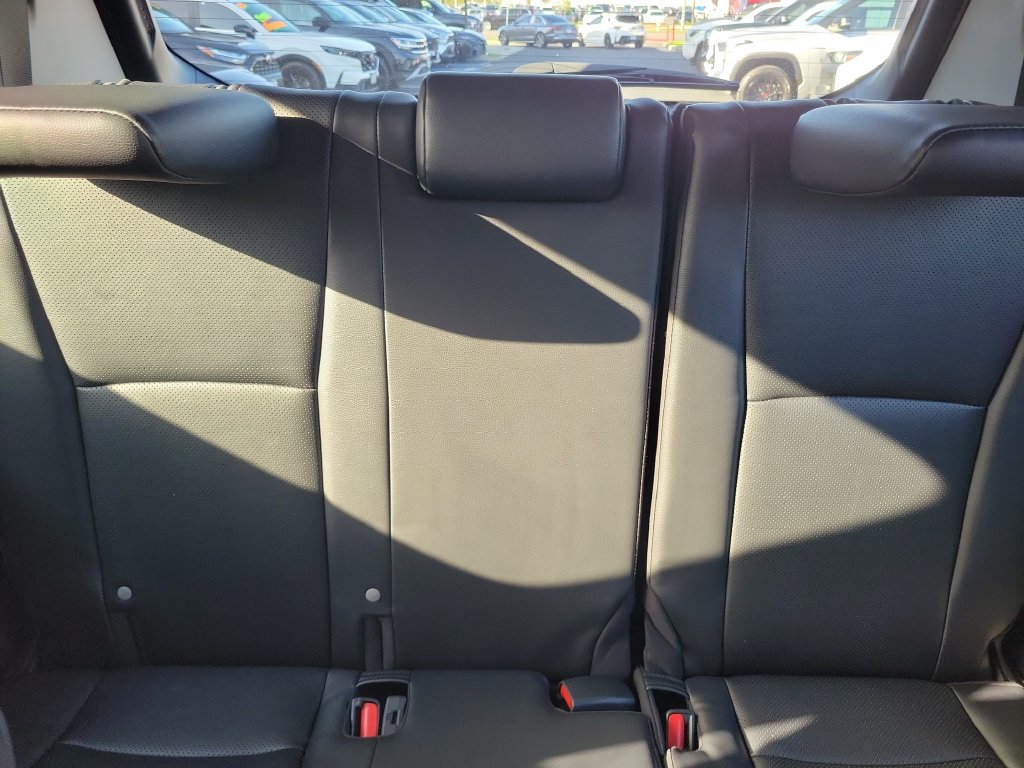 Used 2024 Toyota Grand Highlander AWD image 16