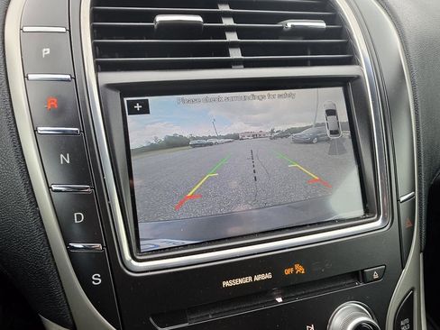Used 2018 Lincoln MKX Premiere FWD image 14
