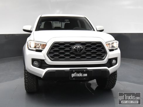 Used 2020 Toyota Tacoma TRD Off-Road image 49