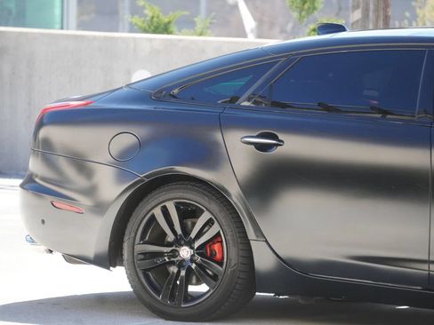 Used 2016 Jaguar XJ L Portfolio AWD/4WD image 37