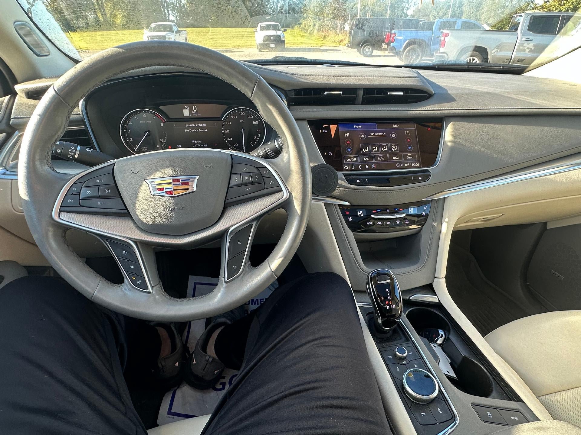 Used 2025 Cadillac XT5 Premium Luxury AWD/4WD image 11