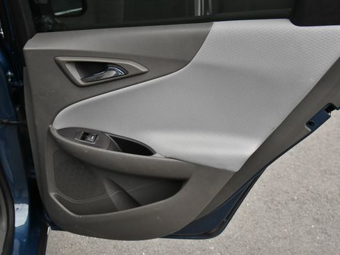 Used 2024 Chevrolet Malibu LS image 36