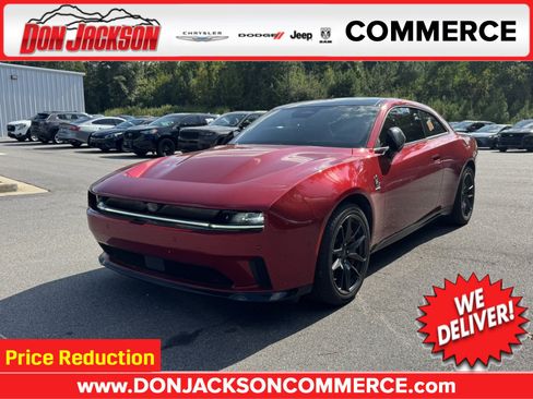 Used 2024 Dodge Charger Daytona Scat Pack w/ Plus Group AWD/4WD image 1