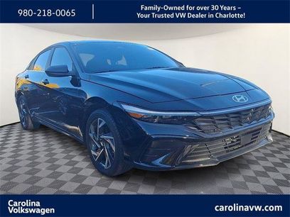 Used 2024 Hyundai Elantra SEL w/ Convenience Package