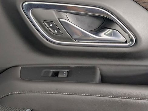 Certified 2023 GMC Yukon XL SLE w/ Gmc Pro Safety Plus Package image 36