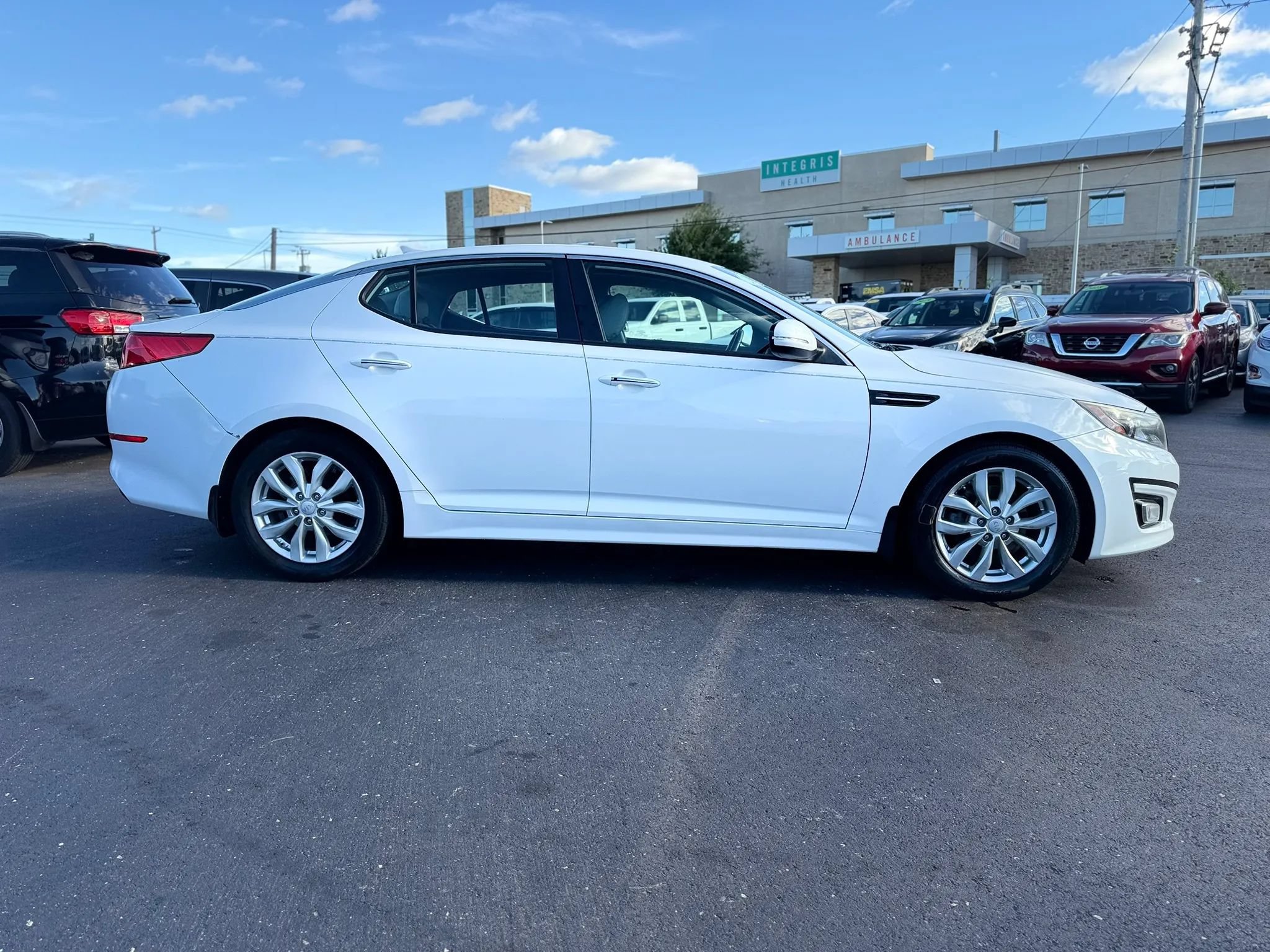 Used 2015 Kia Optima EX FWD image 2