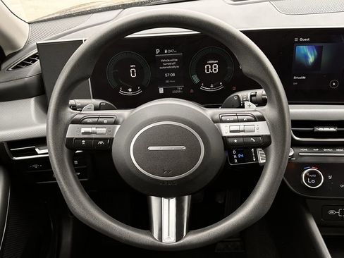 Used 2025 Hyundai Sonata SEL image 13