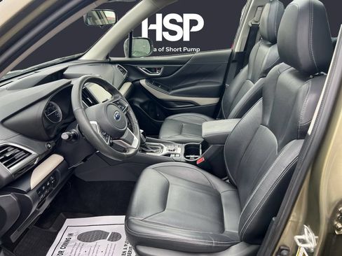 Used 2023 Subaru Forester Limited AWD/4WD image 9