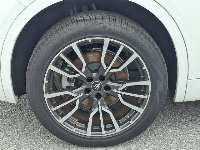 Certified 2025 Maserati Grecale GT AWD/4WD image 17