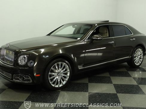 Used 2020 Bentley Mulsanne RWD image 6