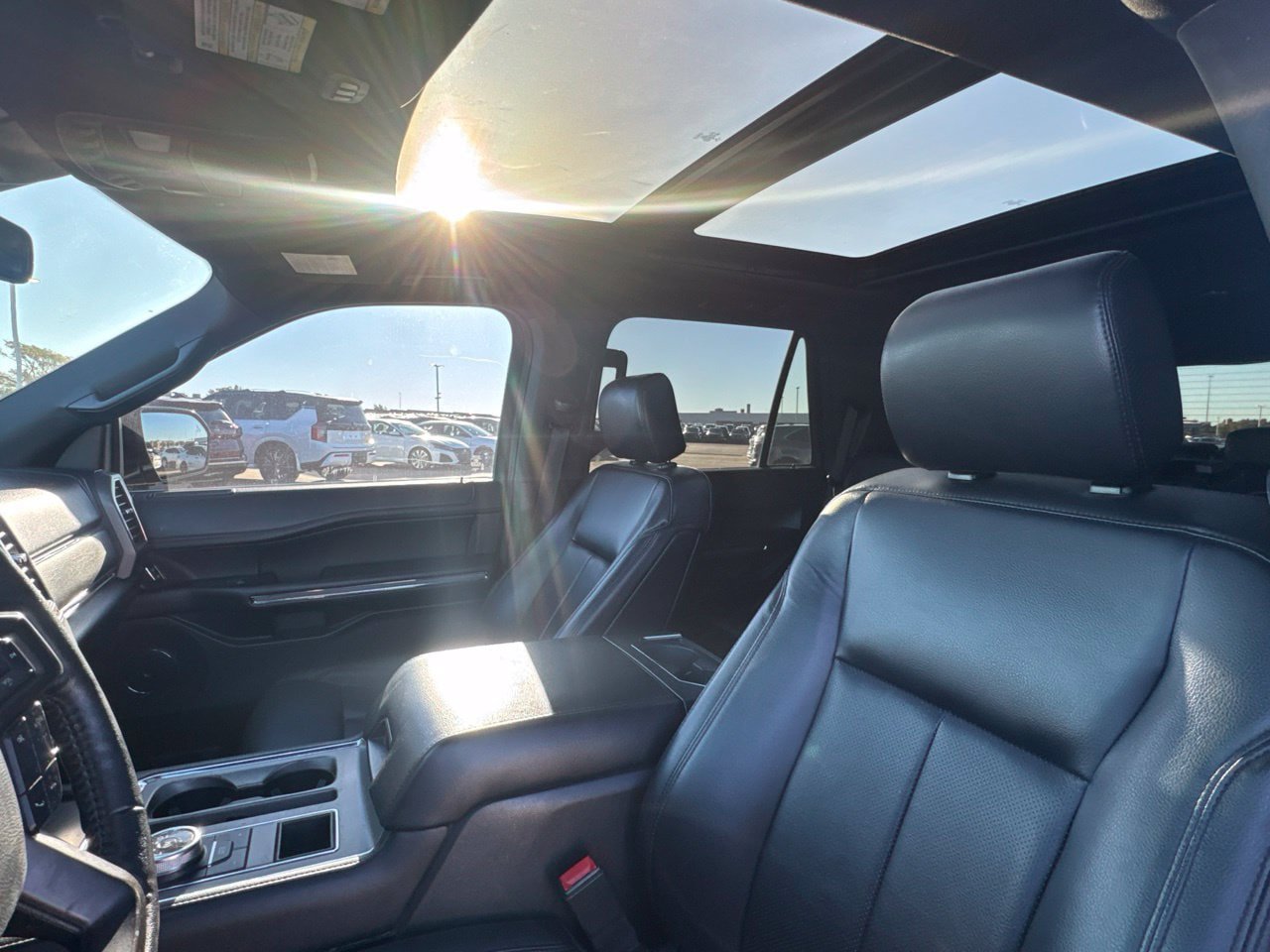 Used 2019 Ford Expedition XLT w/ Equipment Group 202A RWD image 48