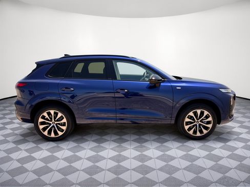 New 2026 Audi Q3 quattro 2.0T AWD/4WD image 8