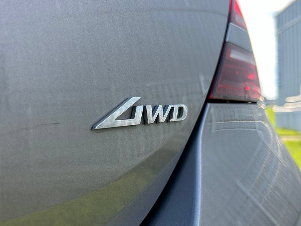 Used 2025 Genesis G70 2.5T AWD/4WD image 47