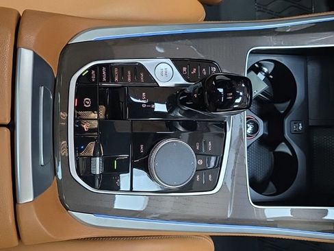 Used 2022 BMW X5 xDrive45e image 25