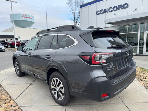 Certified 2025 Subaru Outback Premium w/ Popular Package #1A image 7