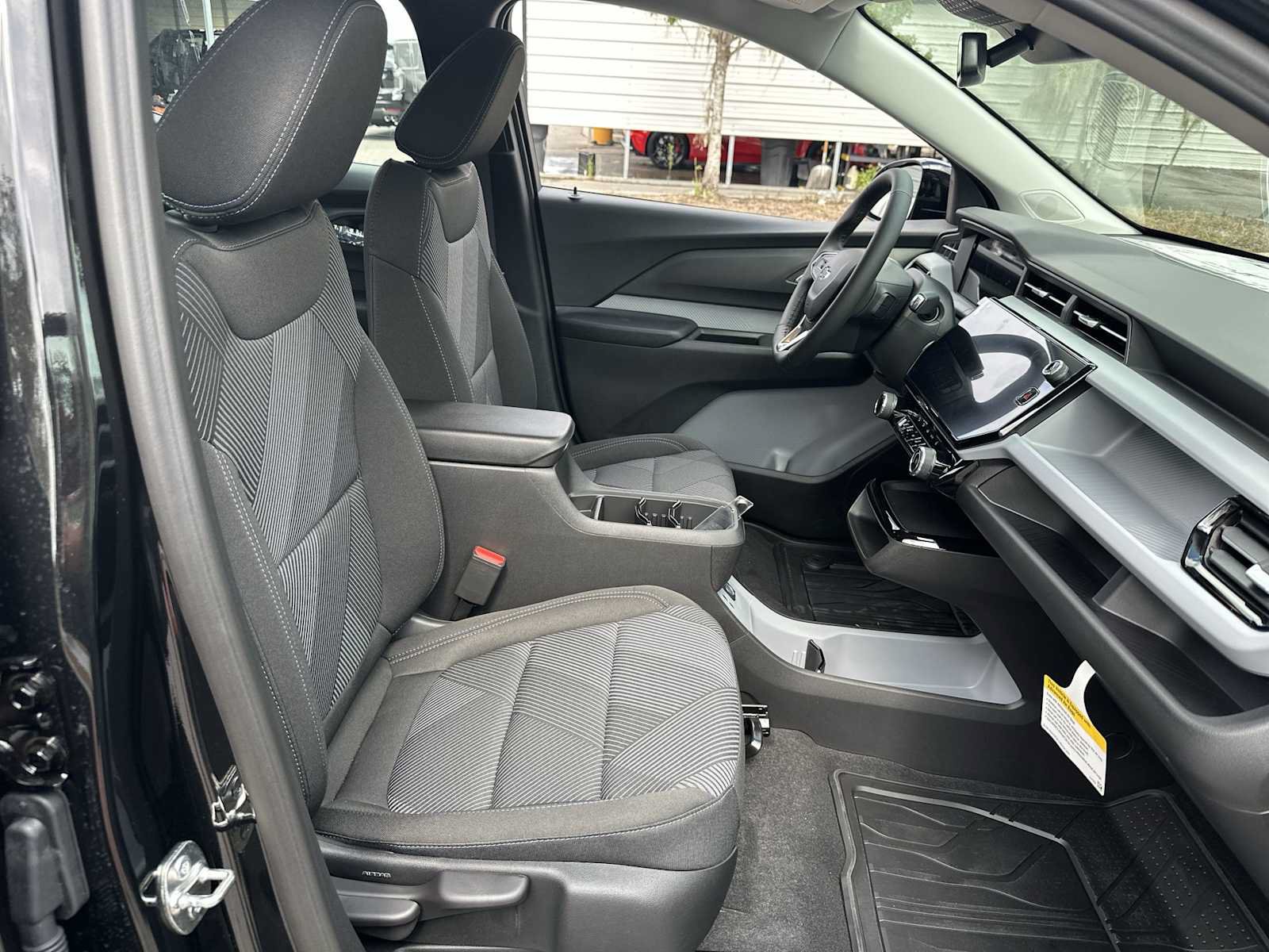 New 2027 Chevrolet Bolt LT w/ Comfort Package FWD image 19