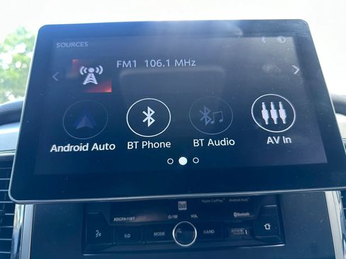 Used 2017 Nissan Titan SV AWD/4WD image 41