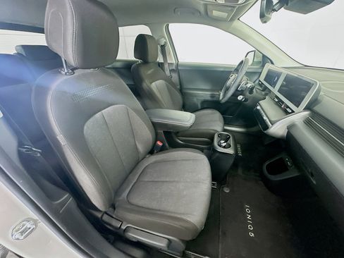 Used 2024 Hyundai Ioniq 5 SEL RWD image 31
