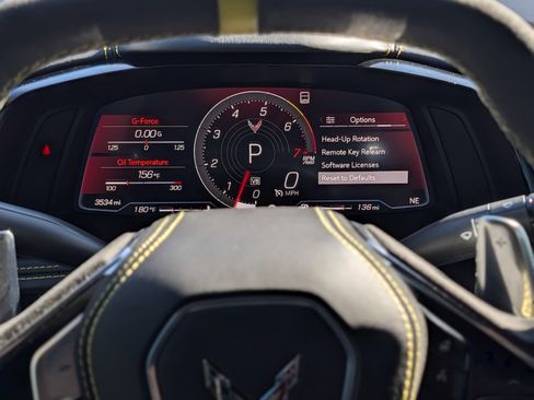 Used 2021 Chevrolet Corvette Stingray w/ Z51 Performance Package image 28