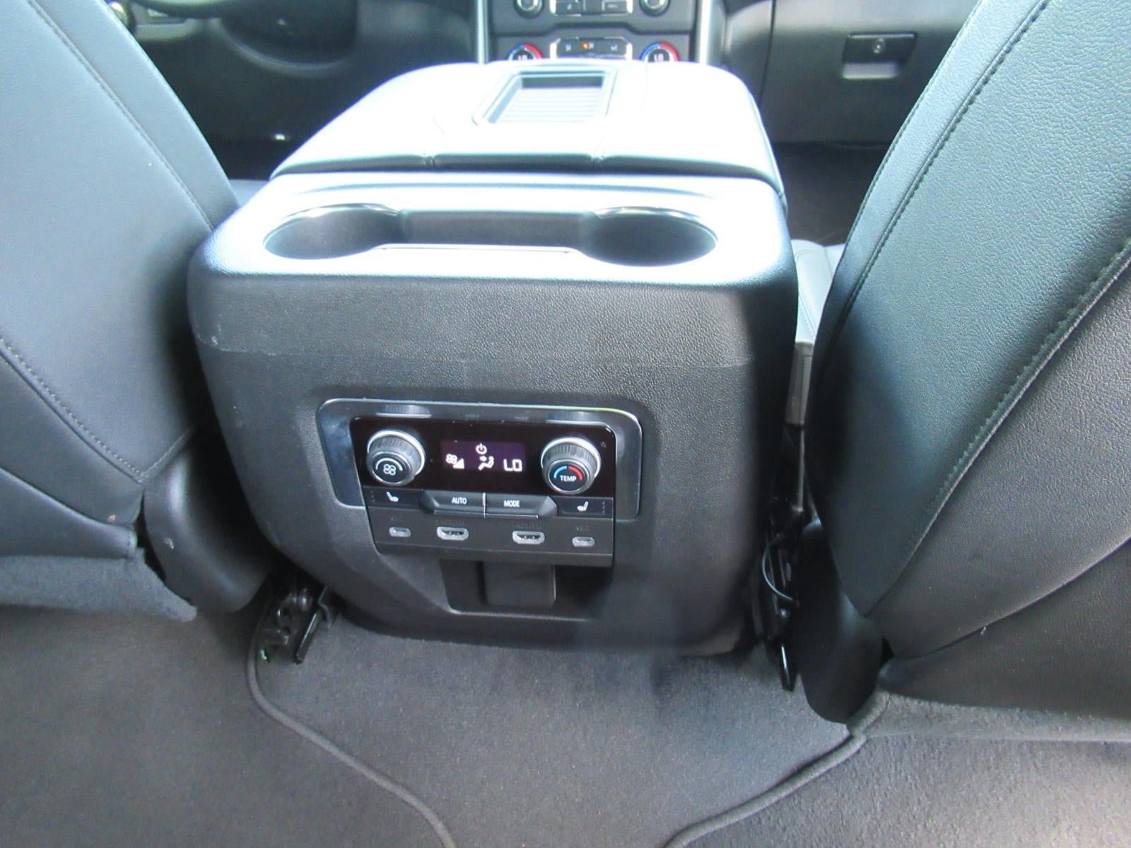 Used 2023 Chevrolet Suburban Z71 w/ Luxury Package AWD/4WD image 35