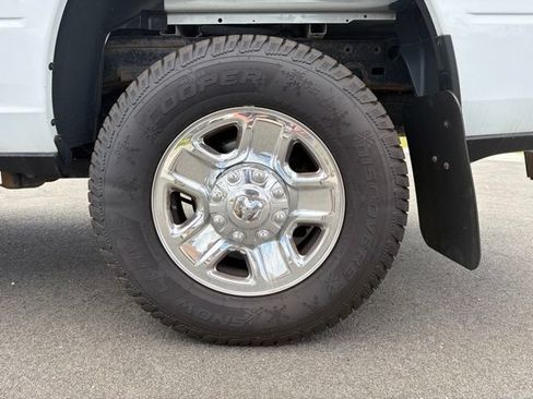 Used 2023 RAM 2500 Tradesman AWD/4WD image 9