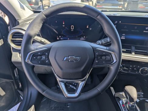 Used 2025 Chevrolet Trax ACTIV w/ Driver Confidence Package image 26