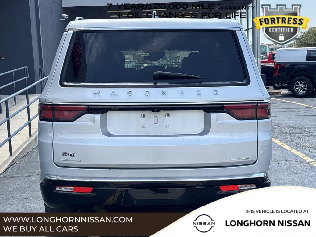 Used 2022 Jeep Wagoneer Series III w/ Premium Group I AWD/4WD image 4