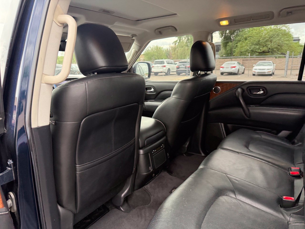 Used 2018 INFINITI QX80 4WD w/ Driver Assistance Package image 12