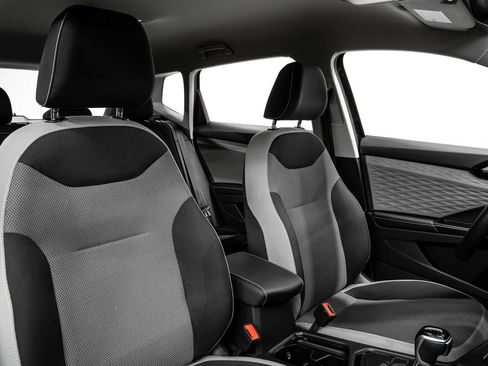 Used 2024 Volkswagen Taos S image 31