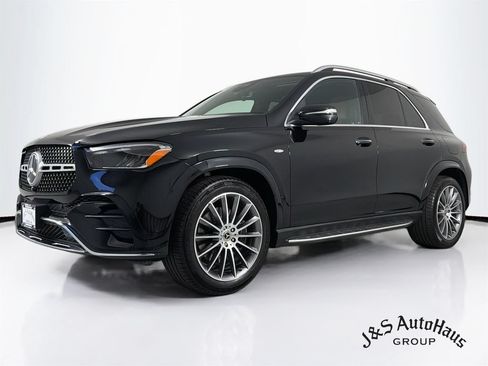 Used 2025 Mercedes-Benz GLE 450e 4MATIC image 3