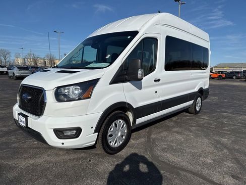 Used 2024 Ford Transit 350 XLT RWD image 4
