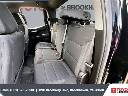 Used 2023 Chevrolet Silverado 1500 Custom AWD/4WD image 19