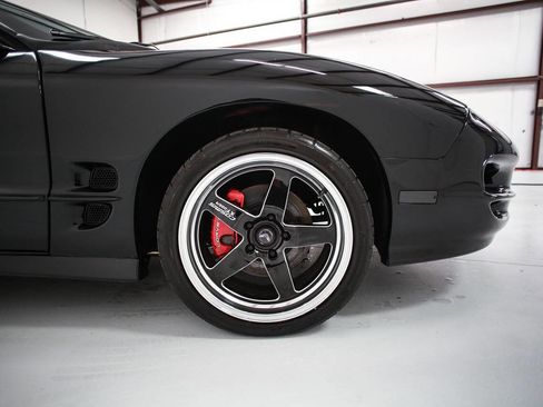 Used 2001 Pontiac Firebird Formula w/ Protection Group image 31