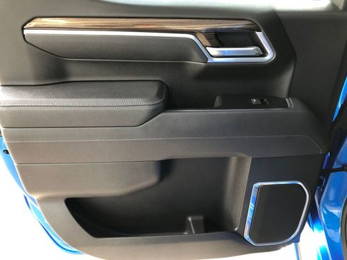 Used 2025 Chevrolet Silverado 1500 LT image 13