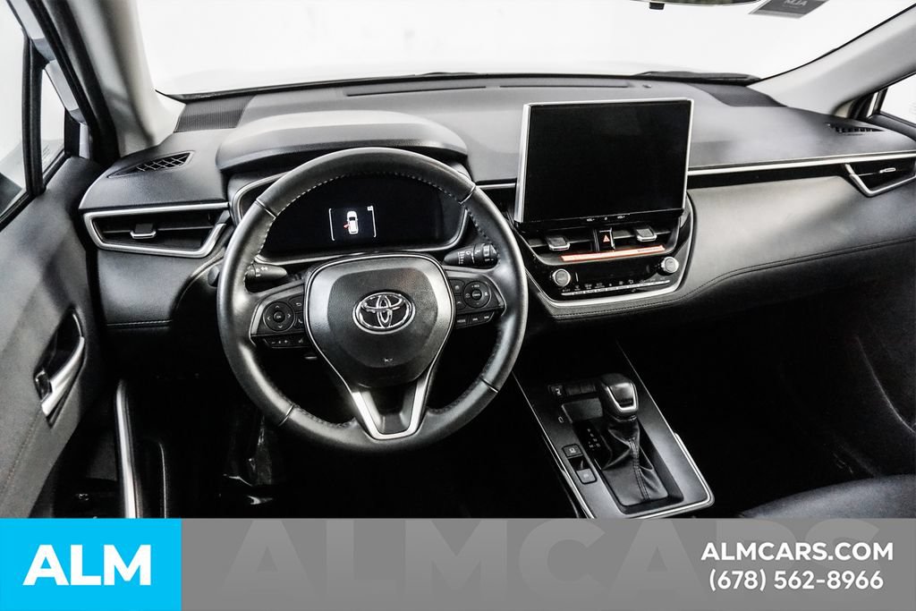 Used 2026 Toyota Corolla Cross XLE FWD image 17