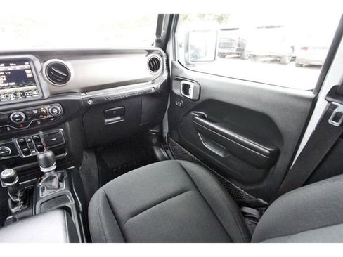 Used 2021 Jeep Wrangler Unlimited Sport w/ Sun And Sound Package AWD/4WD image 9