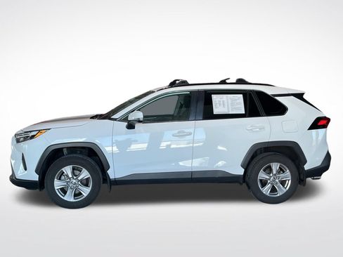 Used 2022 Toyota RAV4 XLE w/ Convenience Package AWD/4WD image 7