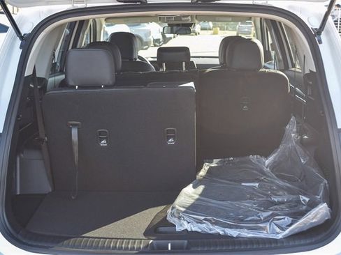 New 2025 Kia Telluride LX image 12