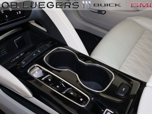 Certified 2021 Buick Envision Avenir image 25